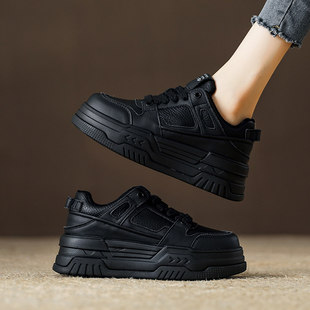 纯黑色爆款软底轻便运动女鞋厚底增高板鞋秋冬款加绒真皮休闲皮鞋