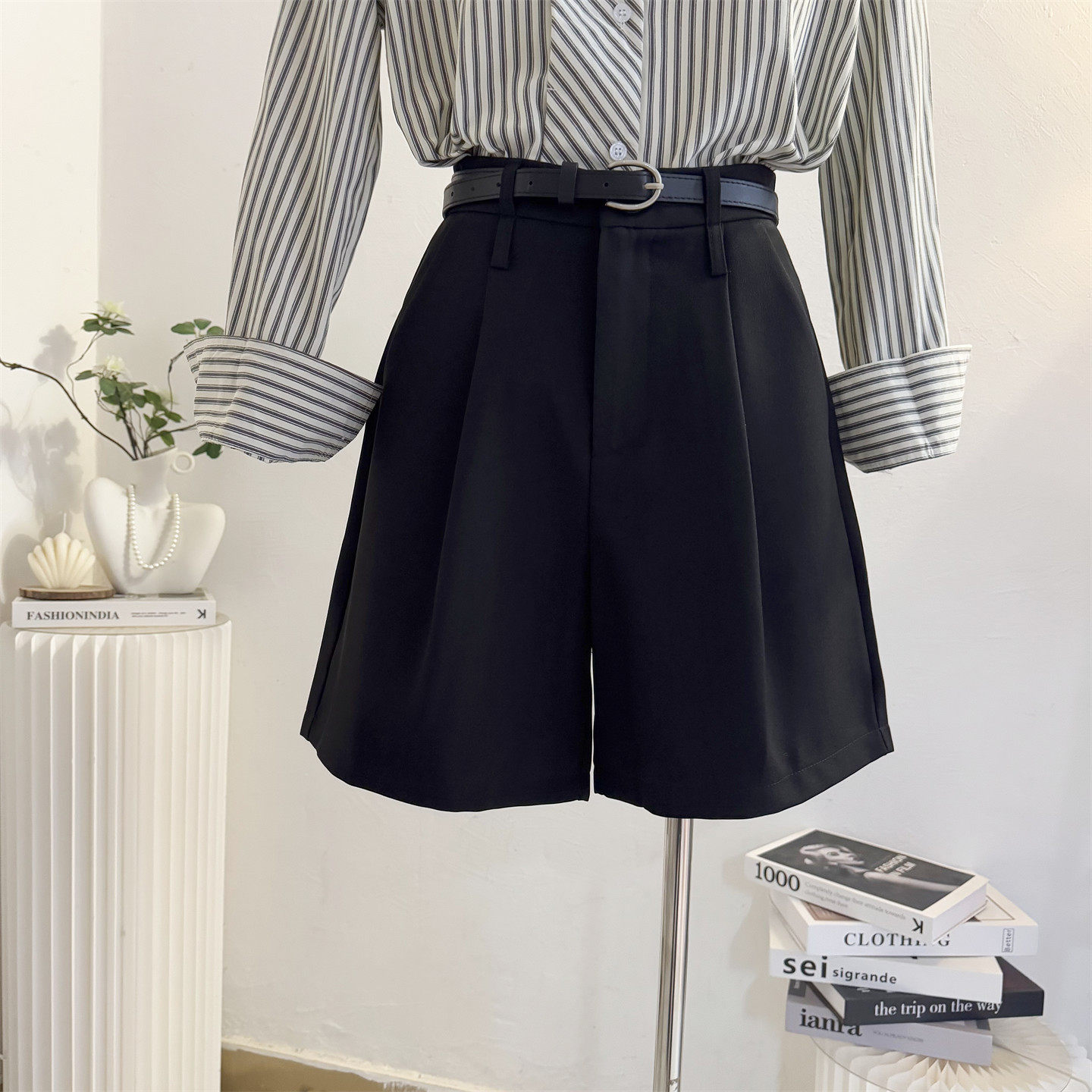 西装短裤女2025春夏高腰直筒宽松a字阔腿裤休闲气质通勤五分裤子