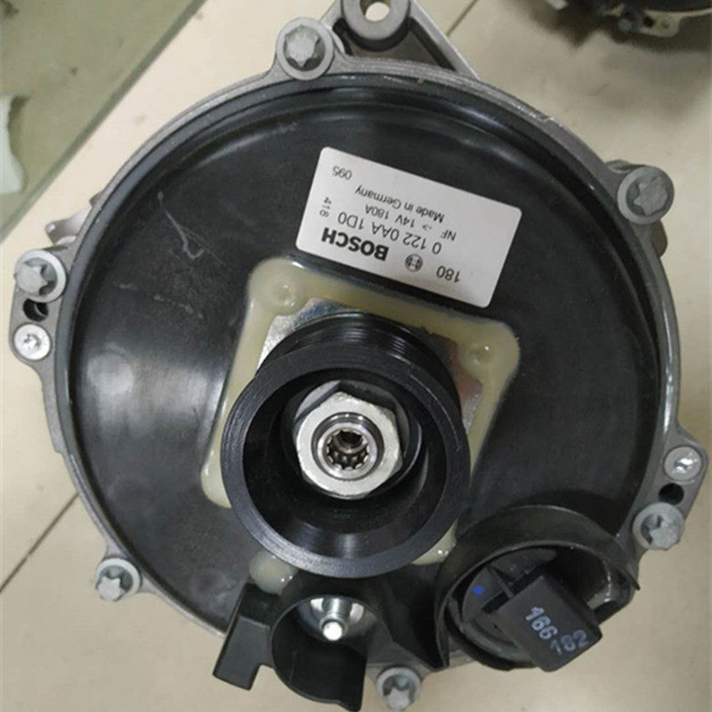 适用于奔驰S级W220 W221 S600 E65 S65 AMG 12缸 M275水冷发电机