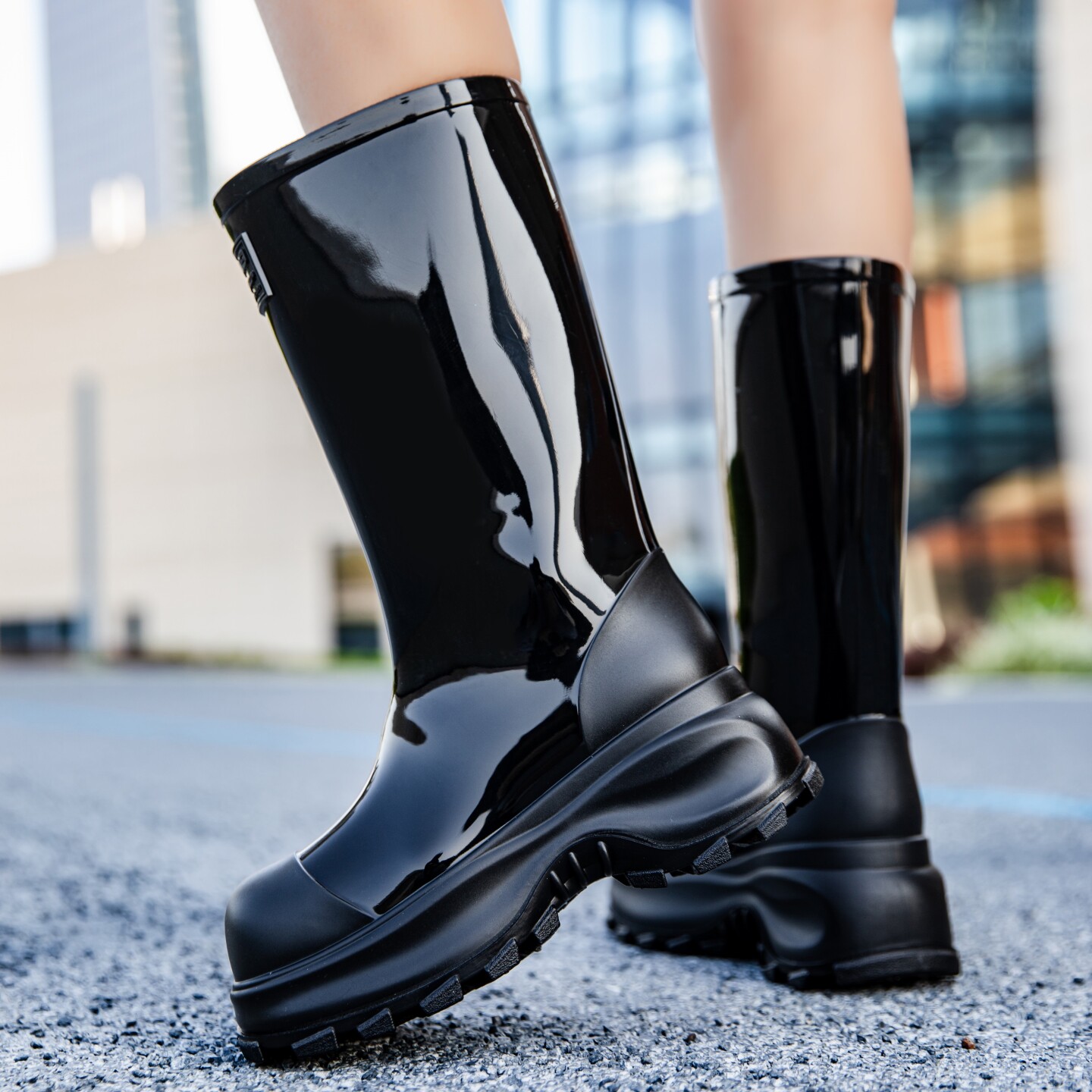 【出口日本】女士典雅内增高雨鞋图片