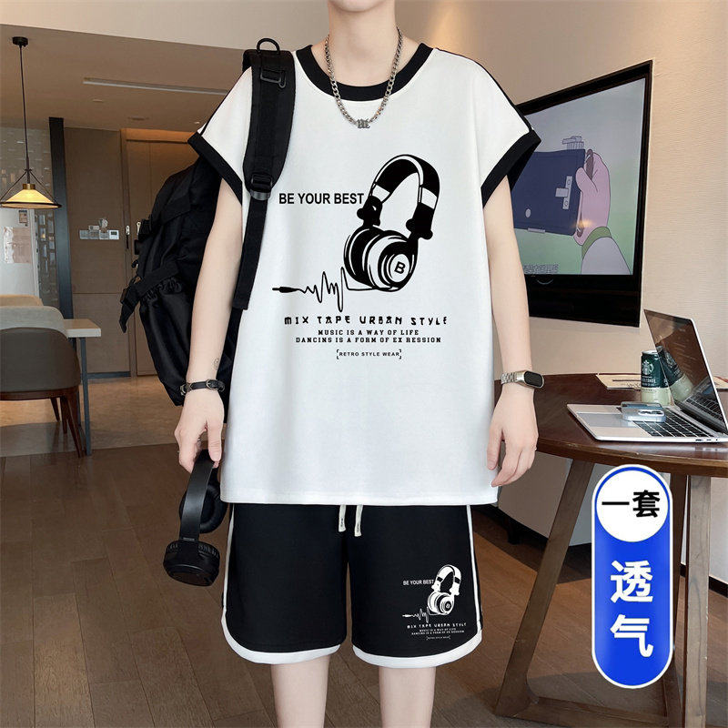 夏季薄款港风耳机印花短袖套装男生透气宽松休闲运动个性两件套