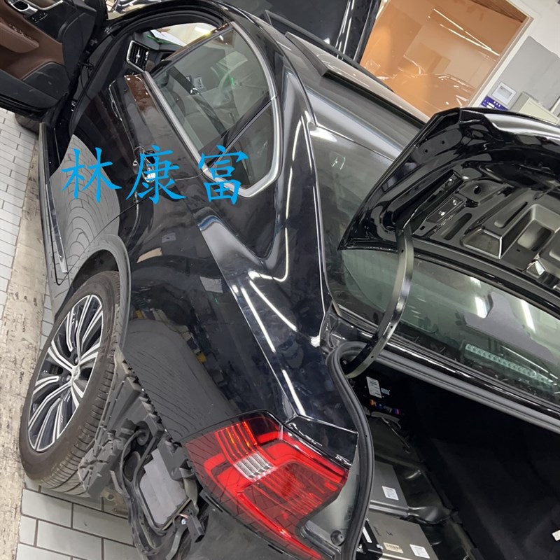 沃尔沃S90 S60轻混48V锂电池碰撞保护没电输出不能启动车故障维修