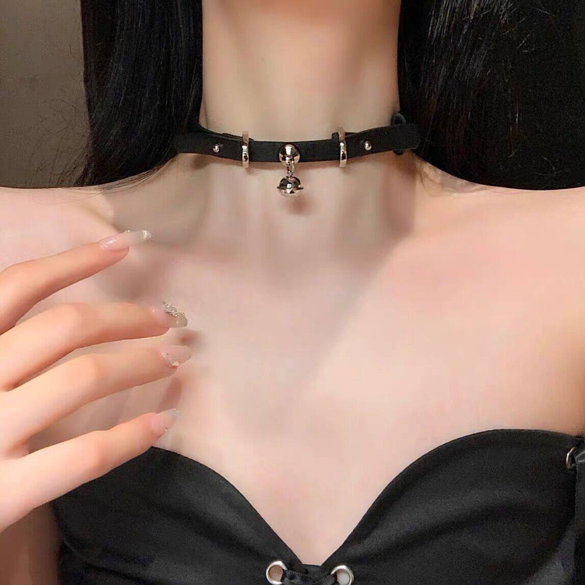 小铃铛黑色小众颈链项圈锁骨链女项链颈带颈圈颈环劲链饰品