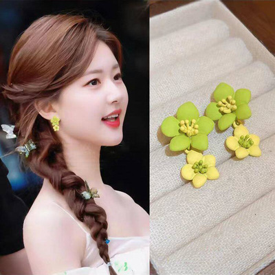 赵露思同款绿色花朵耳钉女2026新款小众设计耳环小清新甜美耳饰品