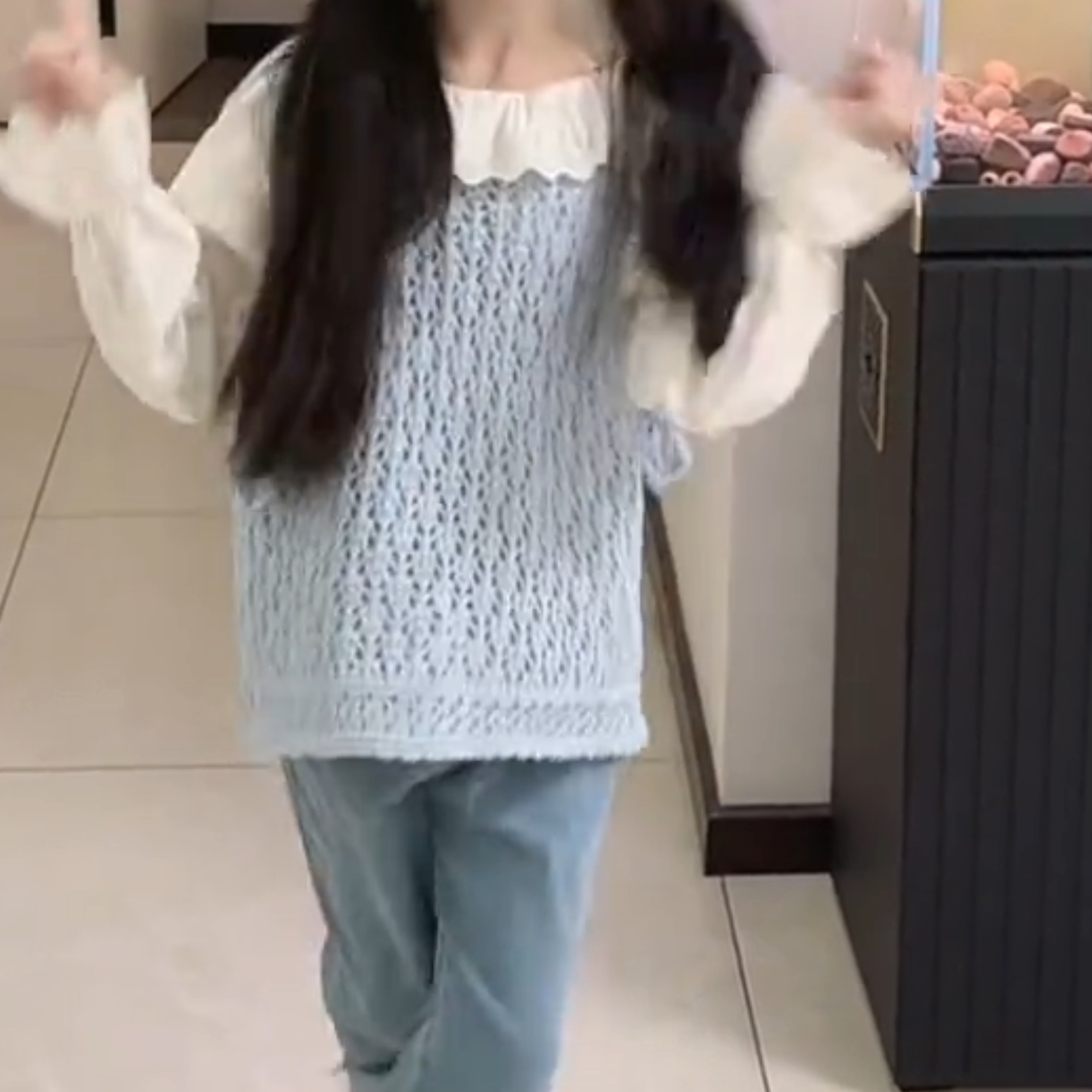 女童韩系钩花镂空针织马甲套装宝宝花边衬衫背心两件套