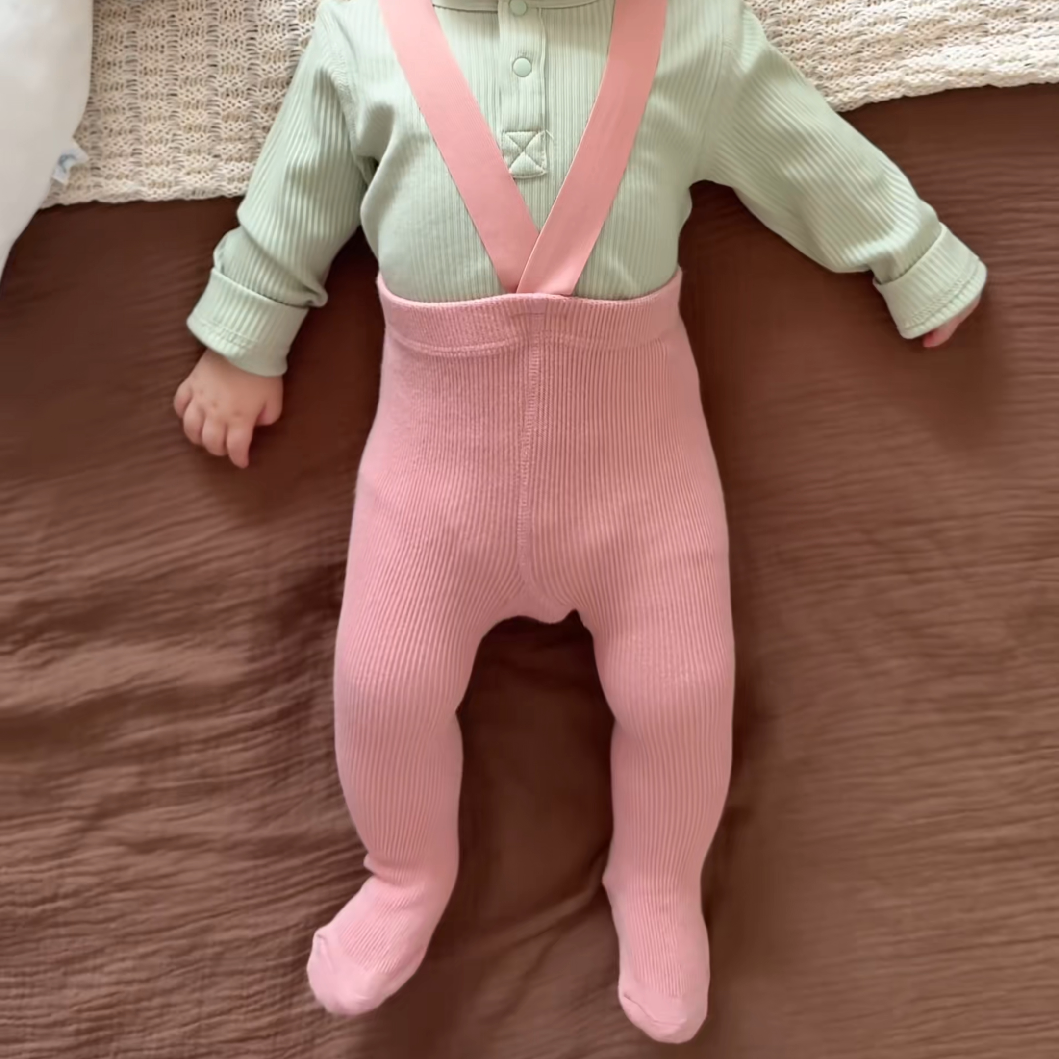 宝宝春秋粉色背带连裤袜女童竖纹弹力吊带袜婴幼儿全包脚打底裤袜