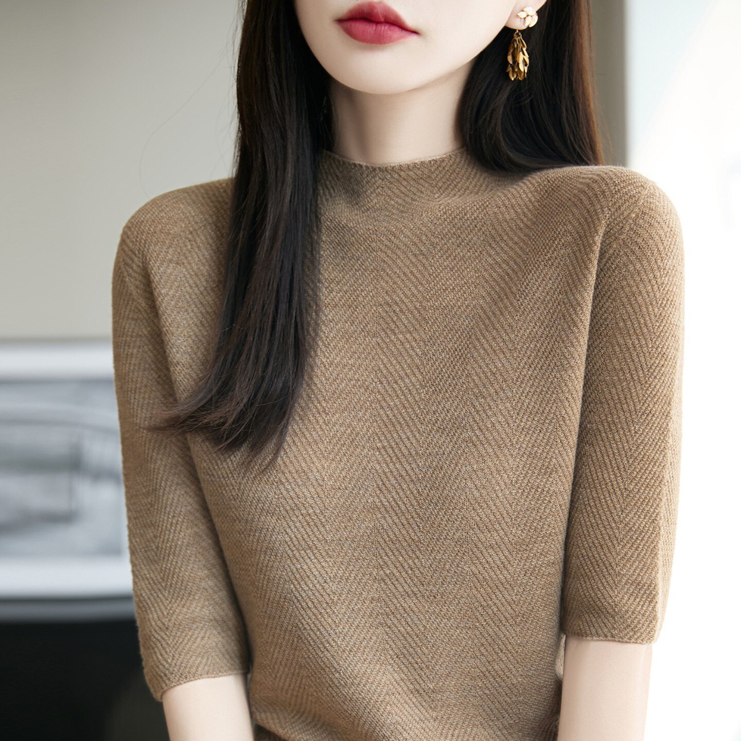 扬子纱无缝半高领五分袖针织打底衫女新款纯羊毛鱼骨纹半袖毛衣