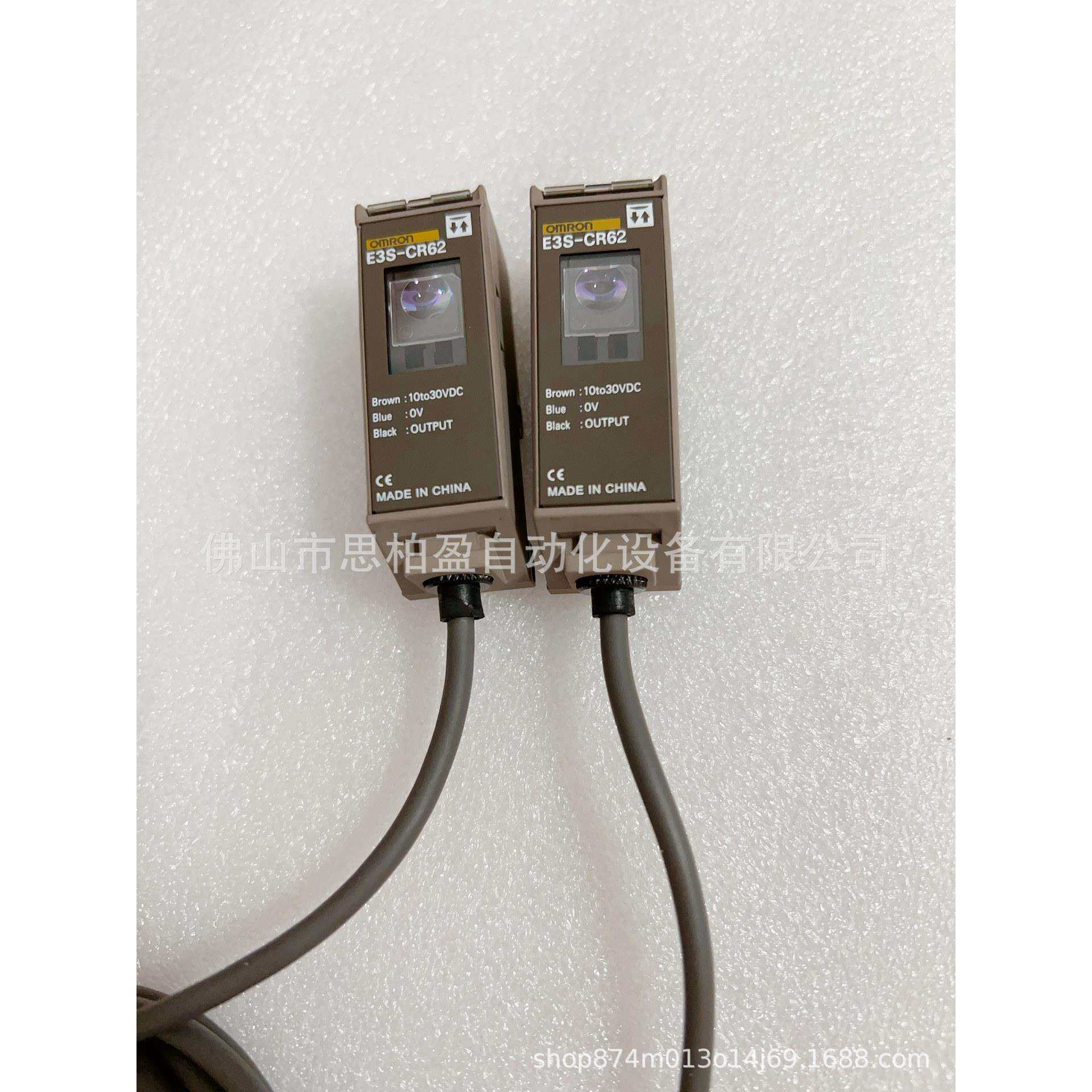 基恩士 E3S-CR62 OP-88610 KV-CAC1H VR-H4CA CA-HF2100C CA-HF21