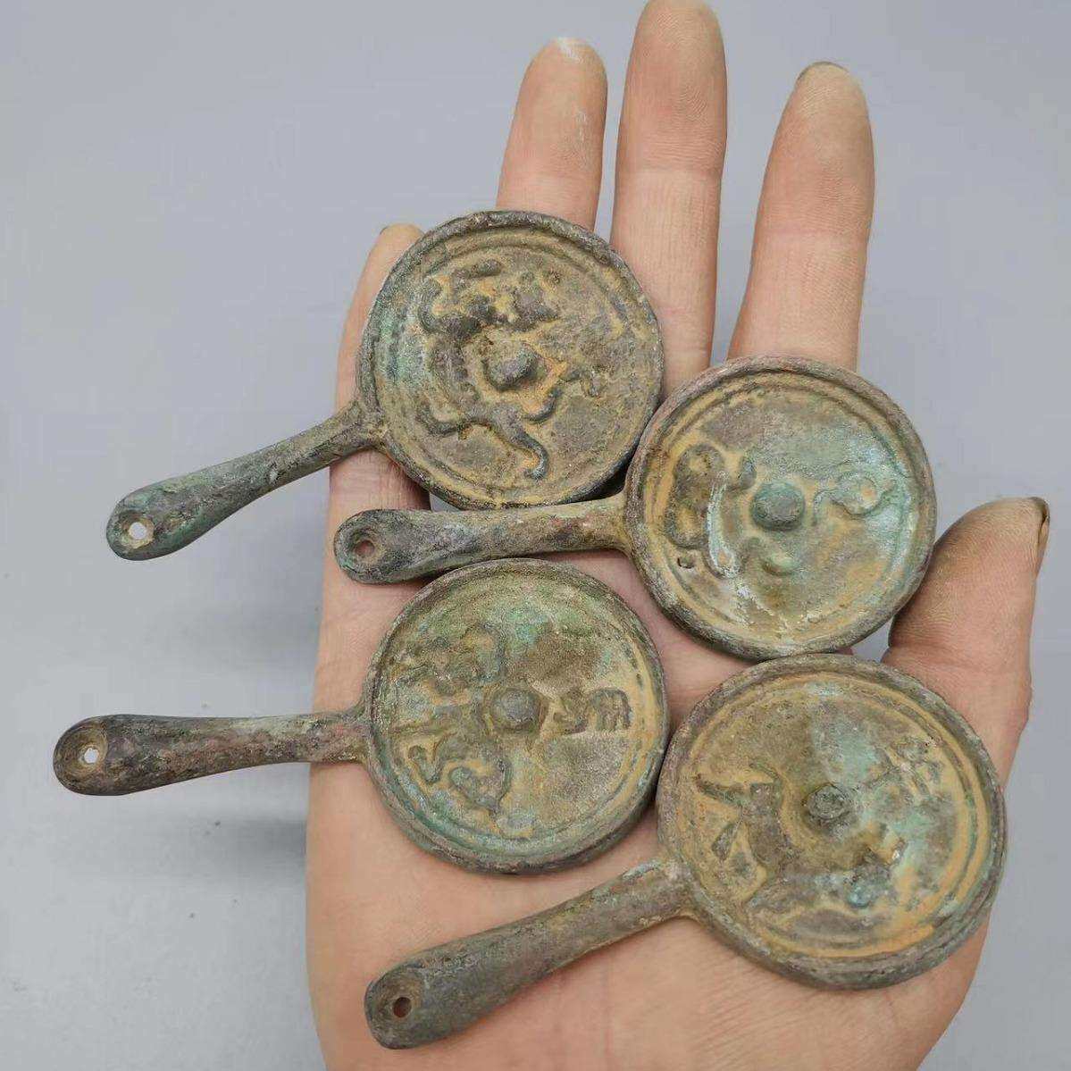 古玩杂项仿古铜镜十二生肖铜镜摆件做旧手把小铜镜 摆件工艺品