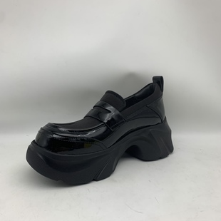 款 货号1928 36码 播间为准 播 式 品牌鞋 撤柜孤品 一双 码 鞋