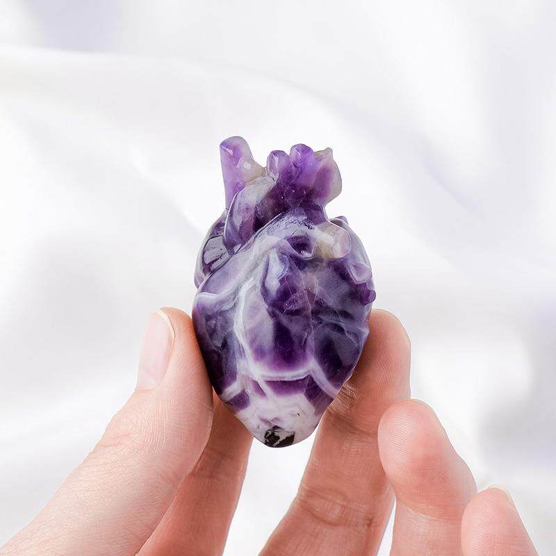 跨境天然水晶原石心脏雕刻件水晶原石打磨酒吧节日氛围装饰品摆件
