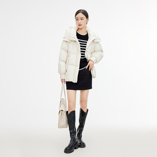 冬季新品90白鸭绒奶油色羽绒服显瘦中短款时尚连帽减龄款外套
