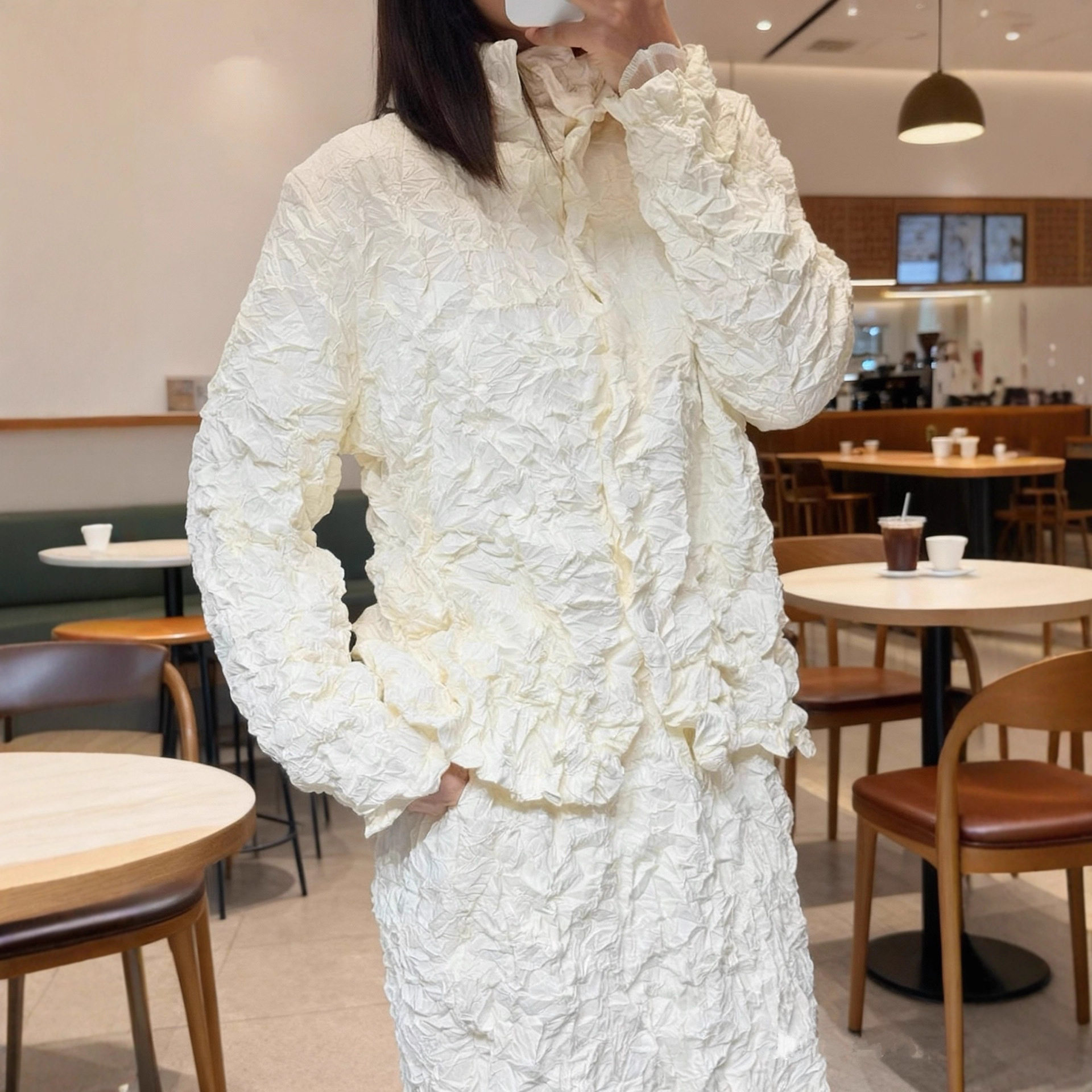 设计感小众乱褶衬衫女秋冬款别致手工褶宽松轻薄保暖棉服时尚套装
