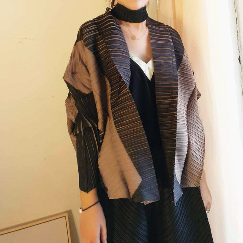 褶皱2021春季新款长袖披肩开衫薄款韩版宽松蝙蝠袖外套女短款