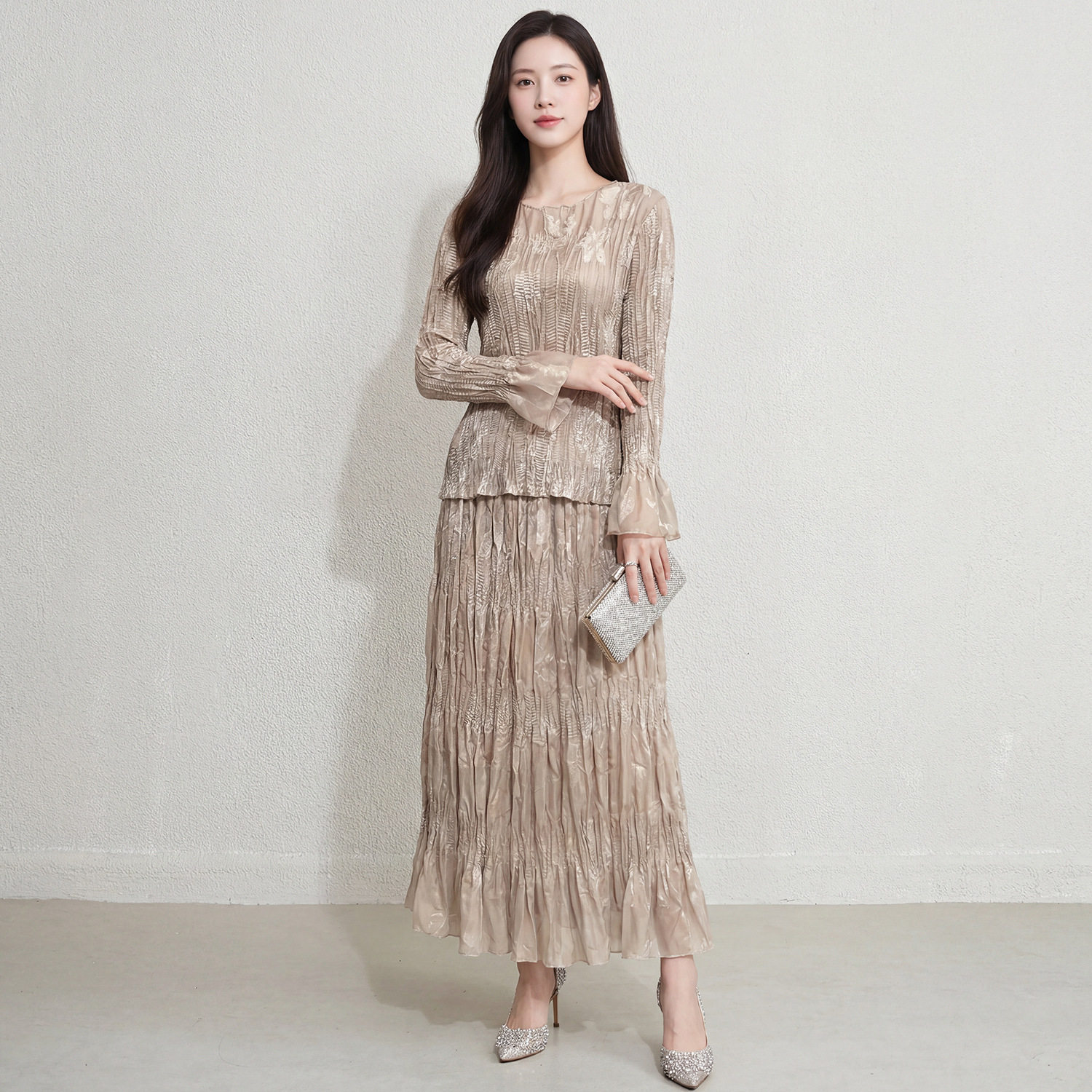 高级感时尚褶皱套装女米杏色透视网纱拼接压褶上衣大摆长裙两件套