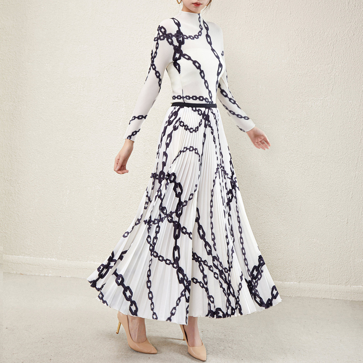 外贸新款三宅高级感套装女褶皱印花大码长袖上衣百褶半身裙两件套