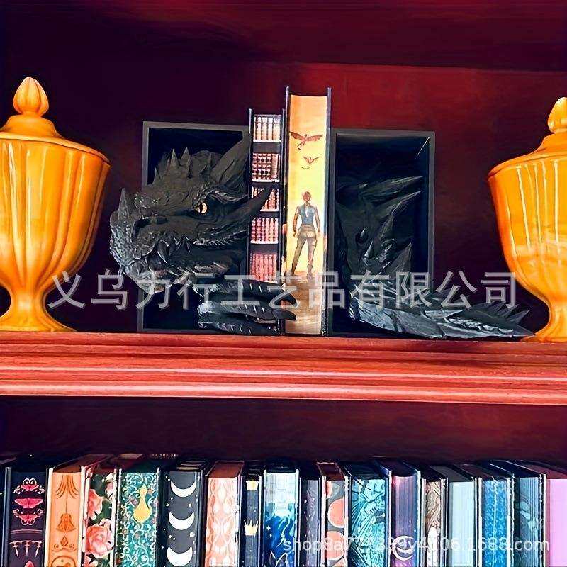 跨境新款树脂工艺品龙蛇书笠龙美式居家书挡书架装饰摆件书角摆件