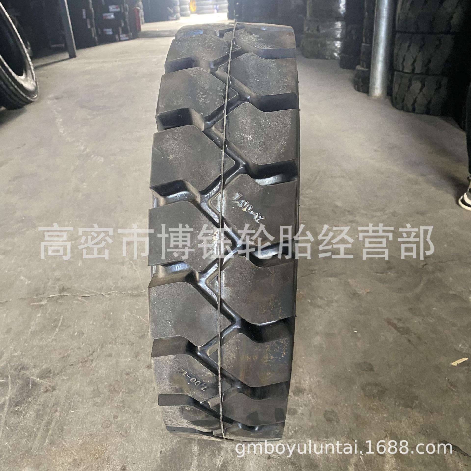 天马英文700-12实心工程叉车轮胎650-10 600-9 500-8 28×9-15