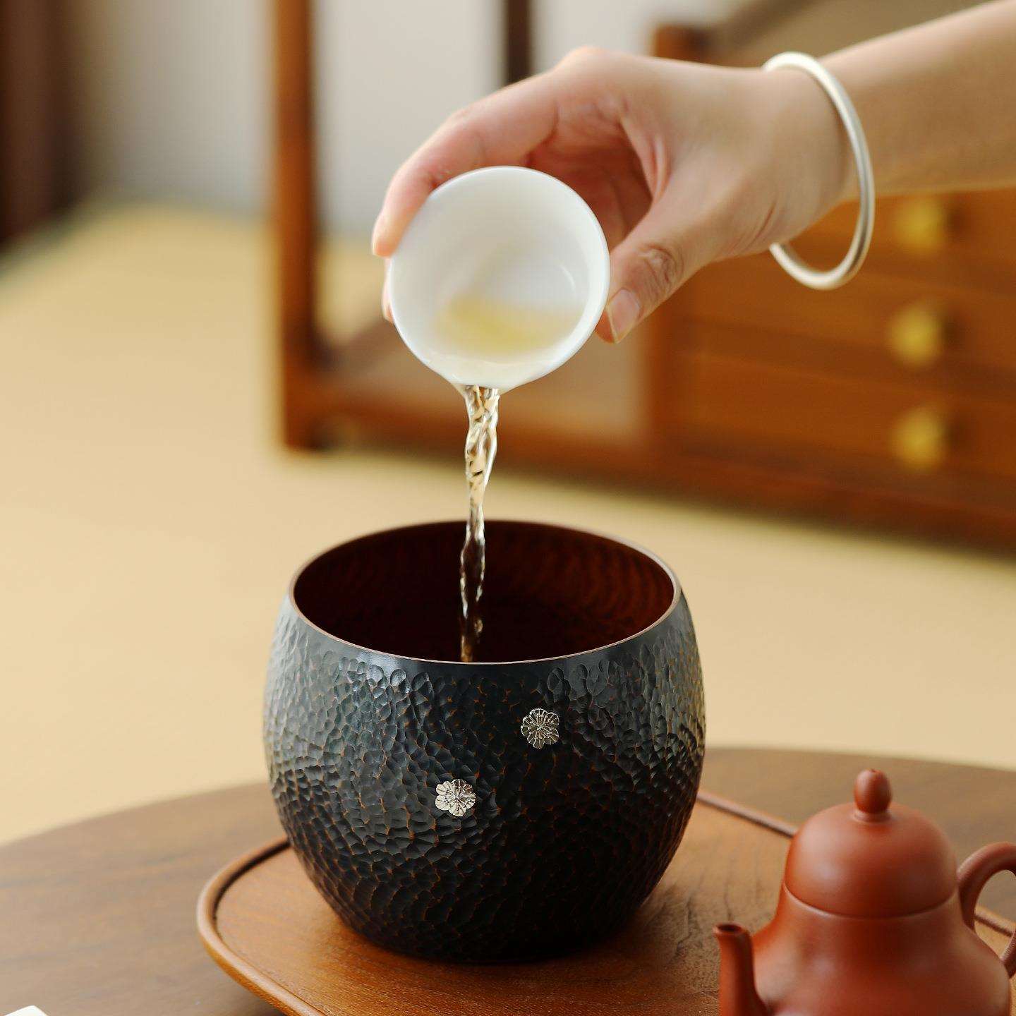 手工铜锤纹茶洗日式建水茶钵干泡茶渣桶紫铜镶银茶杯水盂笔洗