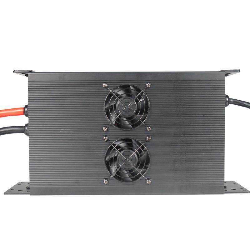 君盘24V48V60V72V大功率汽车充电机通用电池大功率电瓶数控充电器