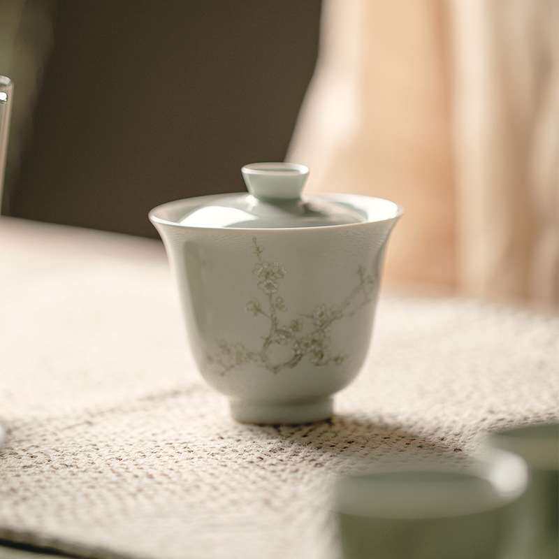 日式复古青梅花盖碗茶杯泡两才茶碗青花瓷纯手工小号薄胎瓷器