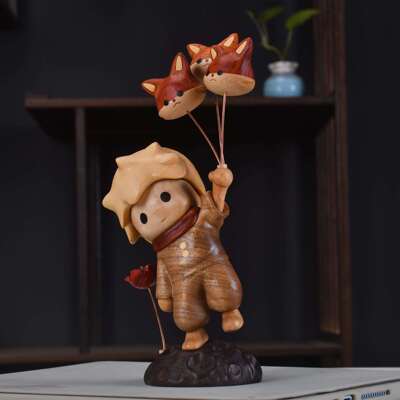 Handcrafted Wooden Cubone Figurine手工制作的木制立方体雕像