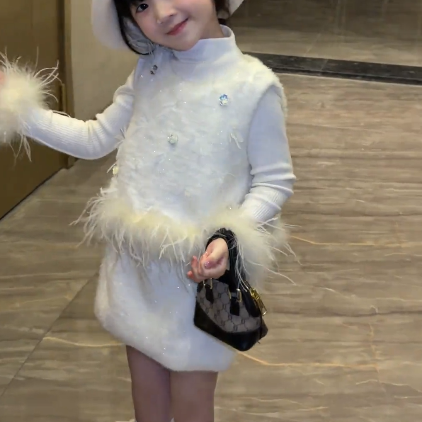 2026女童中大童人造毛秋冬款连衣裙儿童时尚韩版背心女孩套装公主