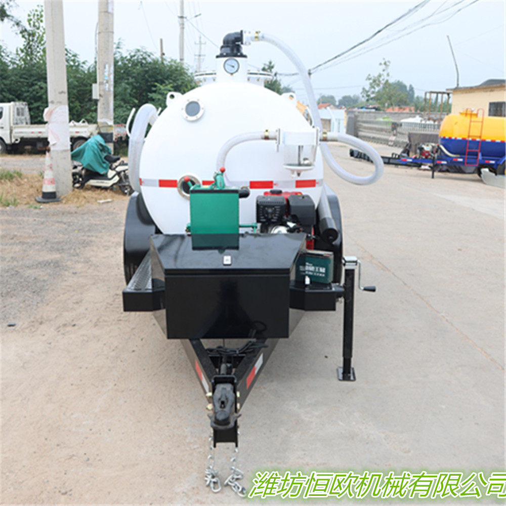 3吨污水罐拖车 沼渣沼液罐拖车 洒水拖车 肥料罐车 水罐拖车
