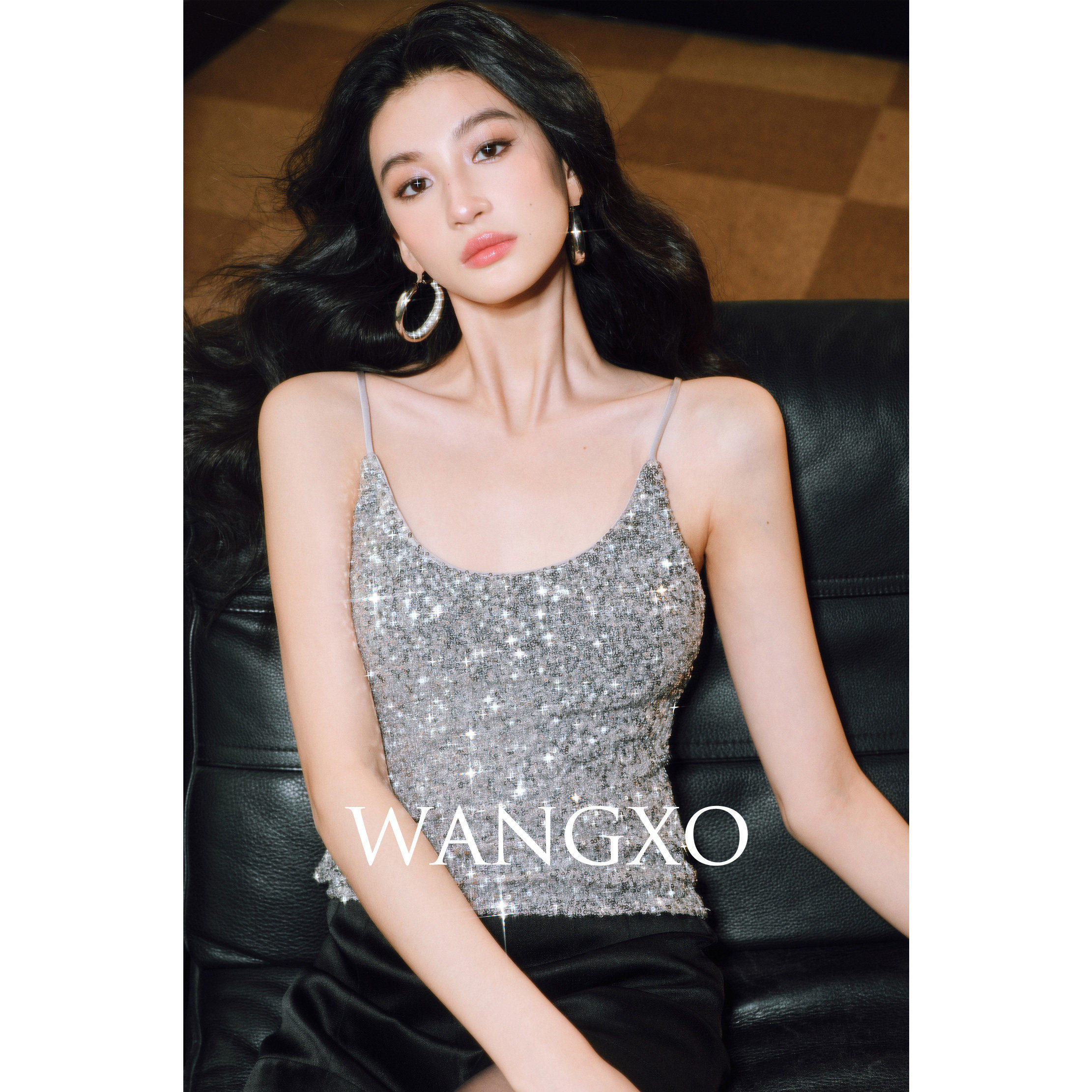 WANGXO于文文同款｜爆闪满幅弹力亮片针织｜气质修身双色吊带背心