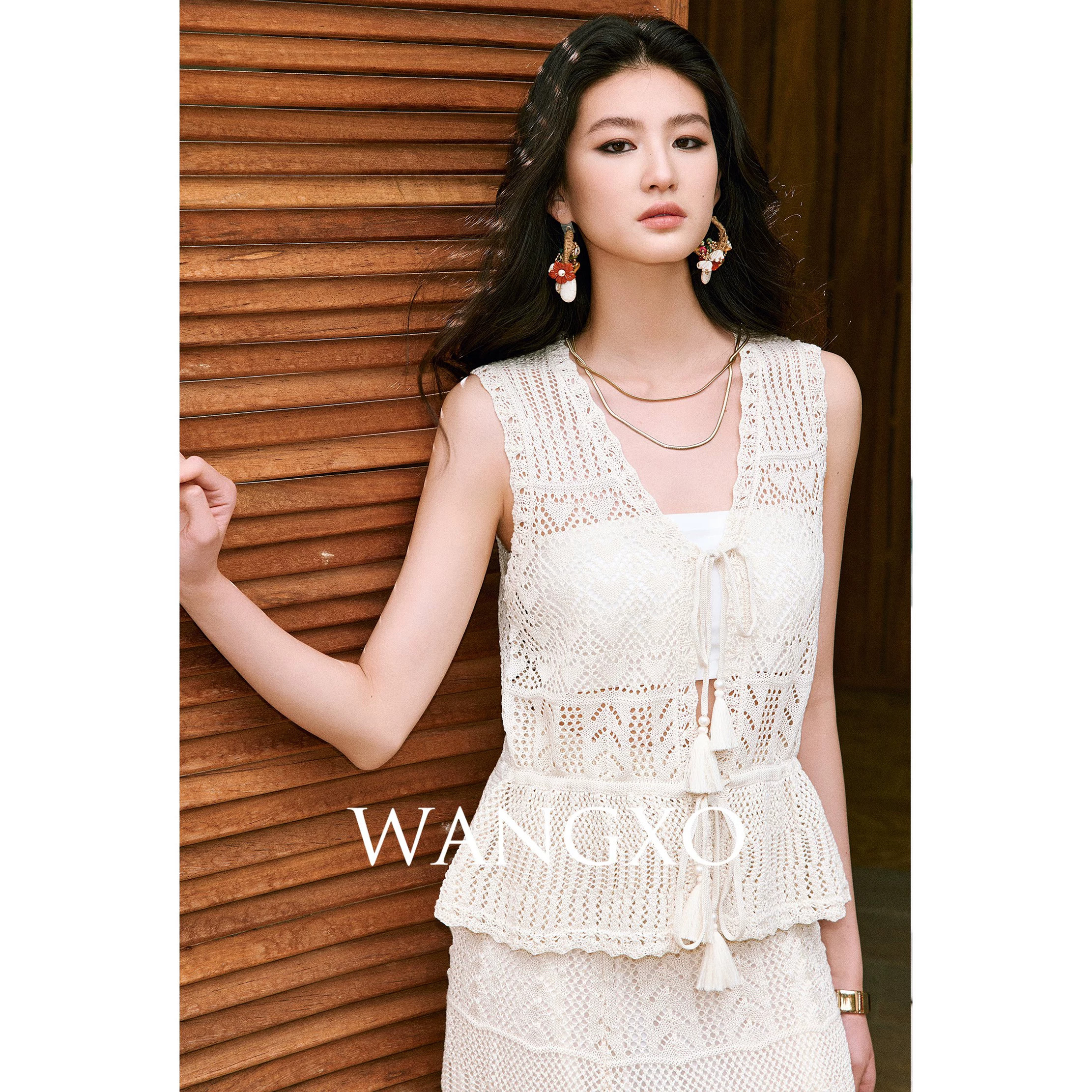 WANGXO| 亮丝莱赛尔亚麻纱线 | V领镂空收腰系绳上衣&直筒半身裙