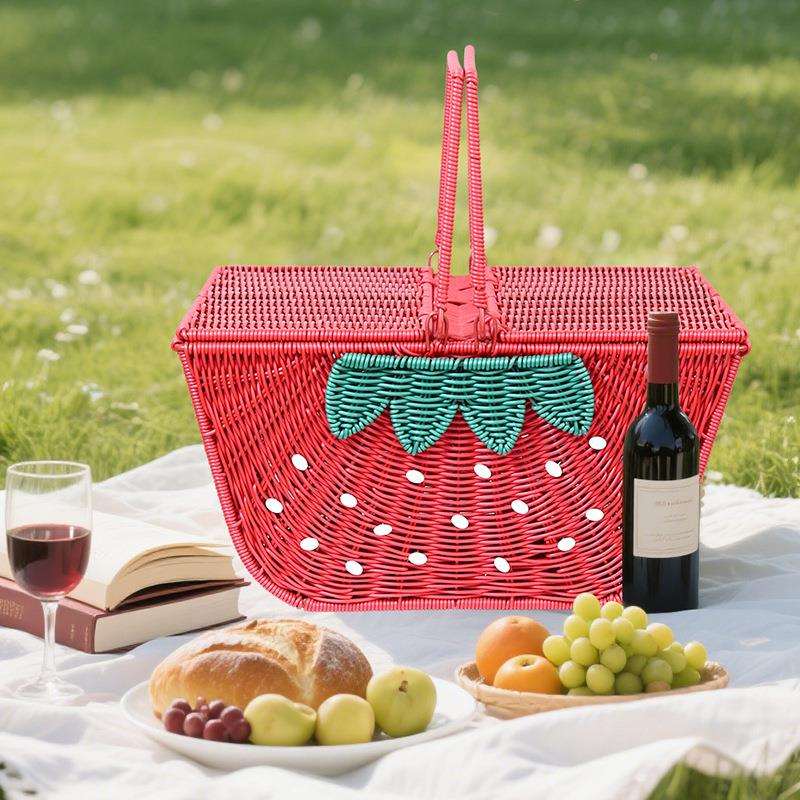 新款草莓形状手提篮仿藤编织家居收纳筐 购物篮 户外创意野餐篮