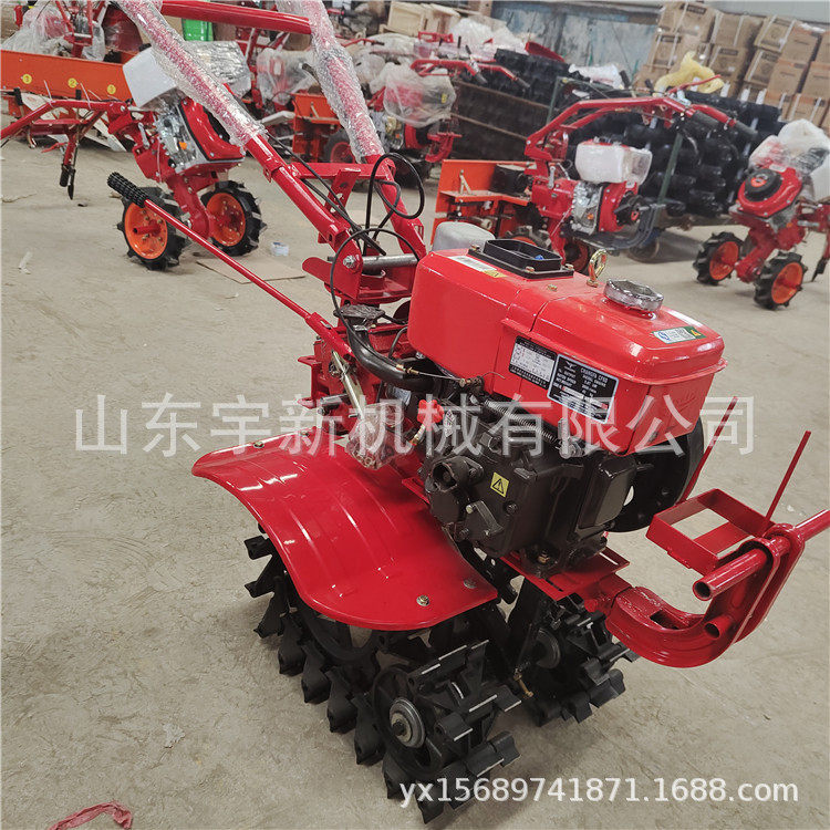汽油链轨耕地机小型农用犁地机翻地松土旋耕机