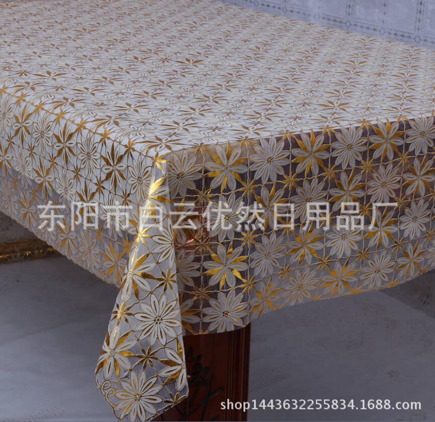 1.37*20米/卷烫金蕾丝PVC桌布批发防水防油防滑厂家直销