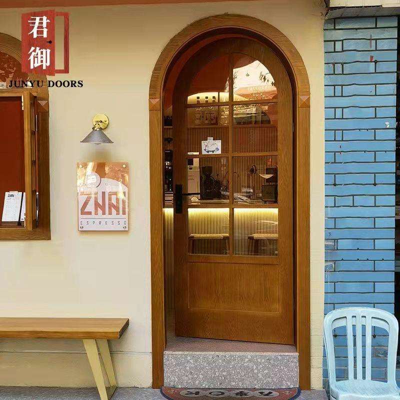 土黄原实木复合烤漆拱形玻璃网红服装店咖啡餐厅仿古休闲橱窗现货