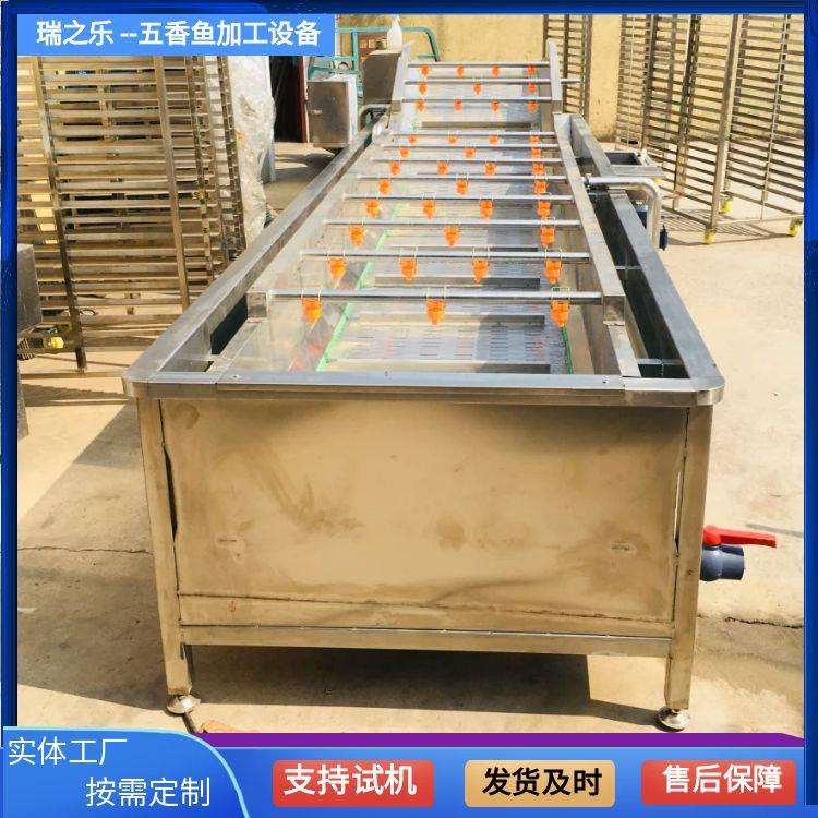 大连五香鱼加工设备 大鲤鱼蒸熏烘干机 熏制鲅鱼鲢鱼加工流程