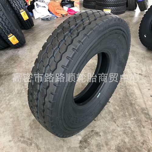虎运12.00R20 10.00R20 11.00R20CM936新三线汽车钢丝胎