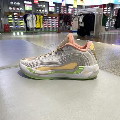 耐克东契奇4代缓震透气实战训练专业篮球鞋男款2025新款 IO0198