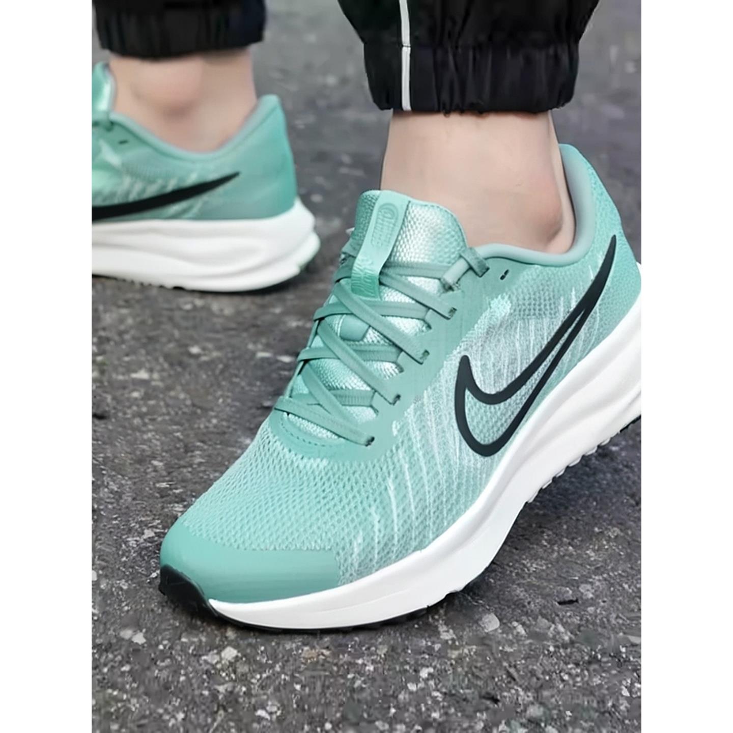 NIKE耐克绿色RUN DEFY男轻便缓震训练健身透气耐磨跑步鞋HM9594