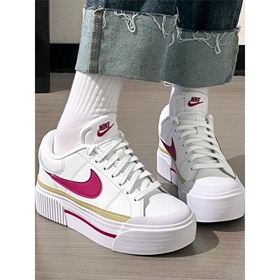 Nike耐克女防滑耐磨舒适厚底运动冬季新款休闲低帮款板鞋DM7590