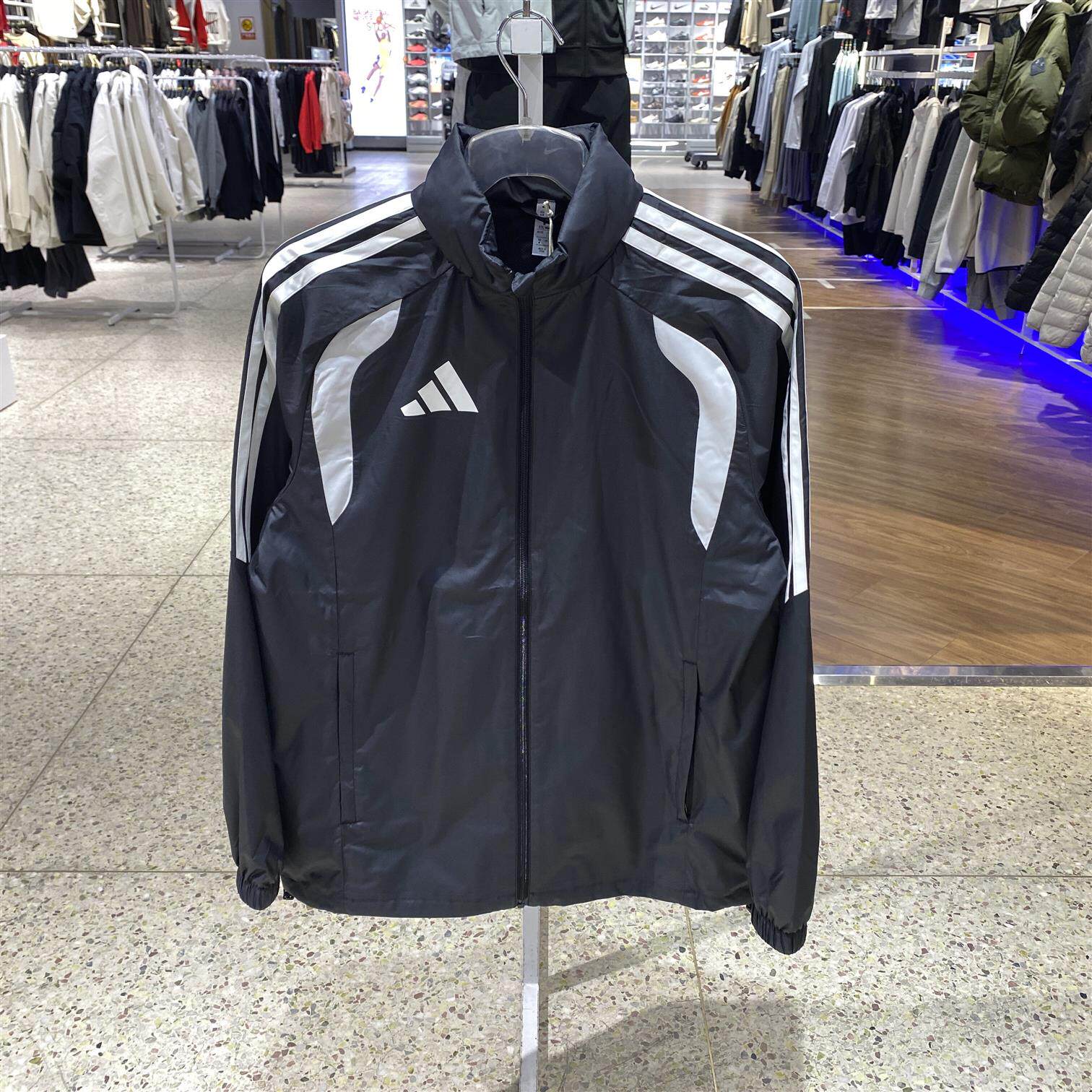 阿迪达斯TIRO26L 男款百搭时尚舒适运动梭织夹克2026外套 JY9733