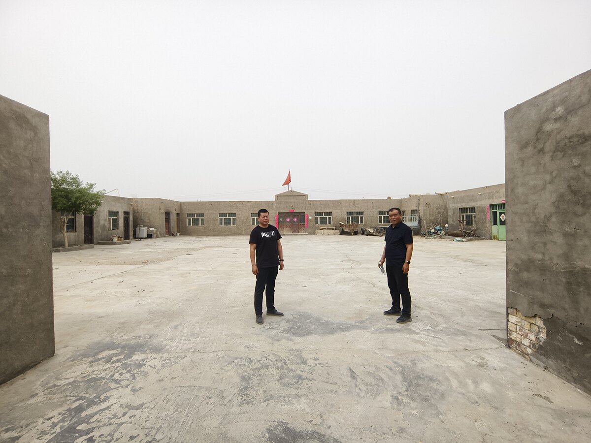 5月1日巴音郭楞蒙古自治州瓦石峡镇塔里克村以北农用地688亩及地上附着物网络拍卖公告