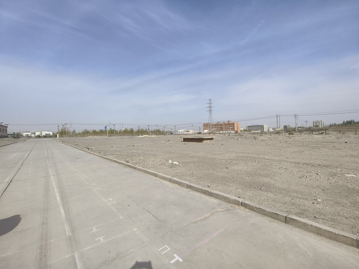 5月5日巴音郭楞蒙古自治州农副产品加工园约130576.66平方米及地上附着物网络拍卖公告