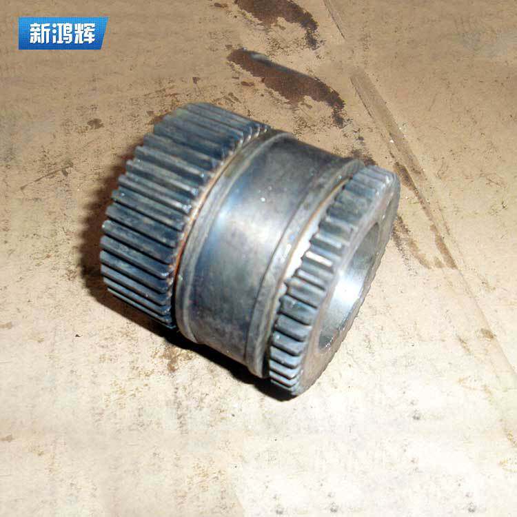 供应直销钉箱机双联齿轮轴花键齿轮不锈钢齿轮轴加工