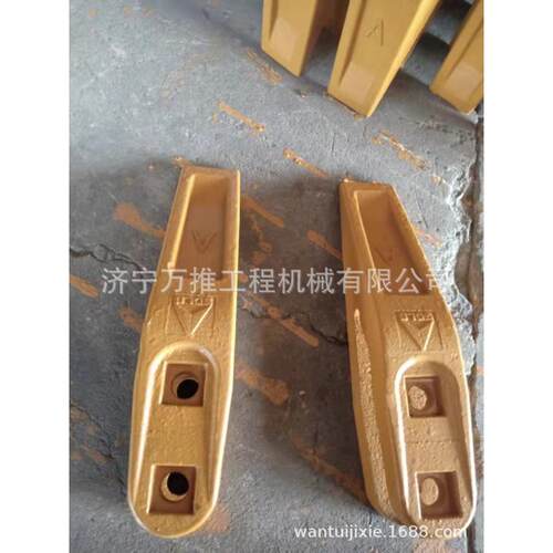 SEM655D装载机 铲齿 斗齿 Z420010681 山工斗齿