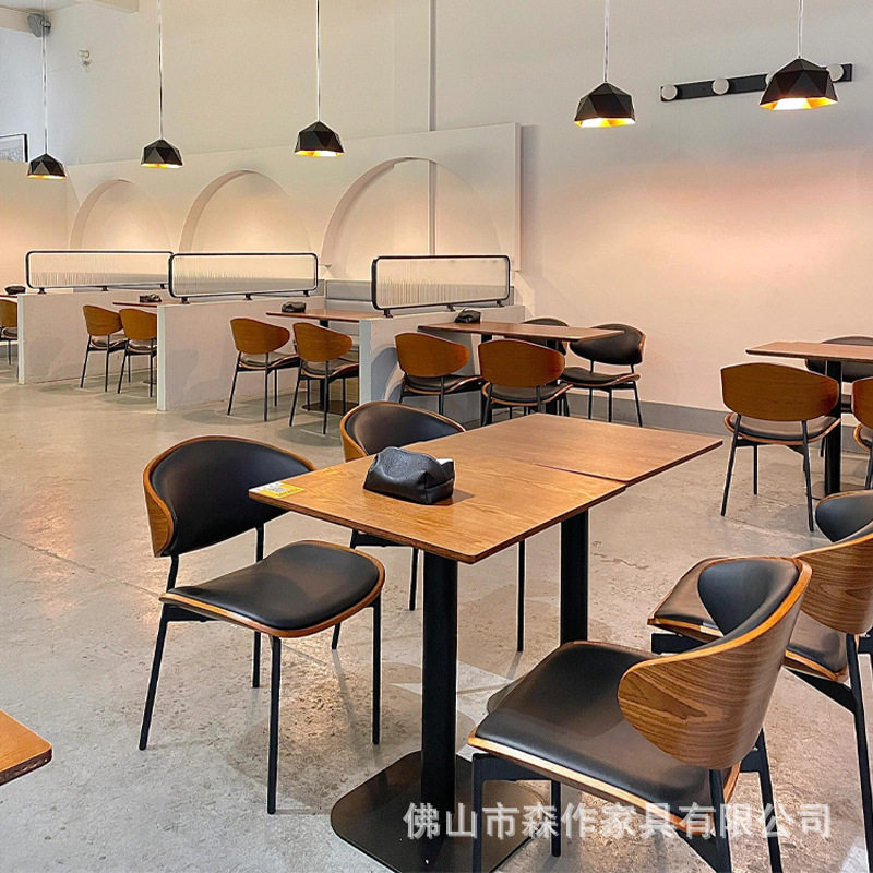 美式实木咖啡厅桌椅酒馆清吧桌椅奶茶店甜品店西餐厅桌子餐饮商用