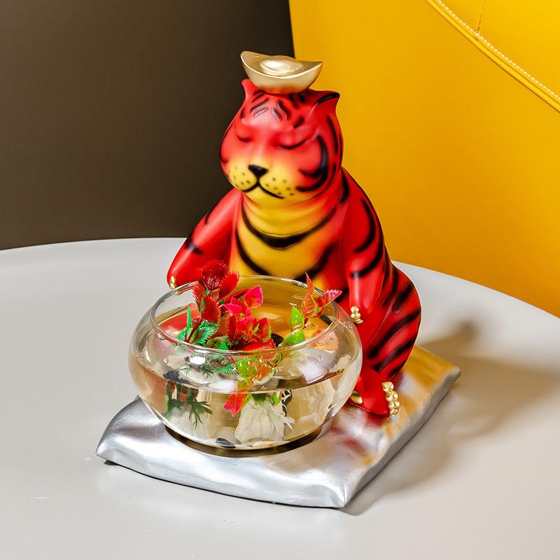 招财虎鱼缸装饰品小摆件老虎虎年吉祥物客厅电视柜桌面创意家居