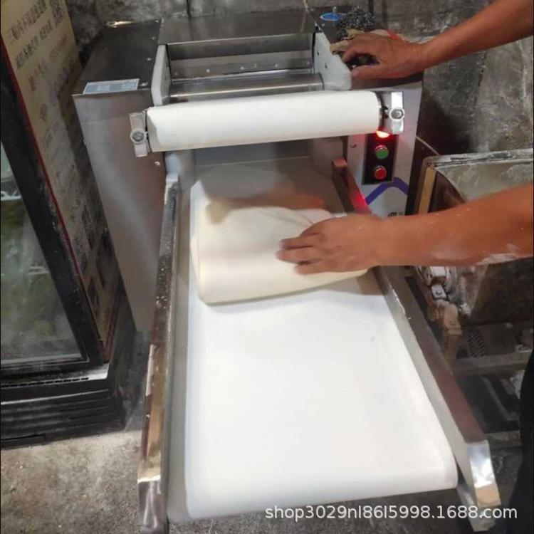 厂家销售揉面压皮机 商用压面压皮机 不锈钢压皮机揉面机