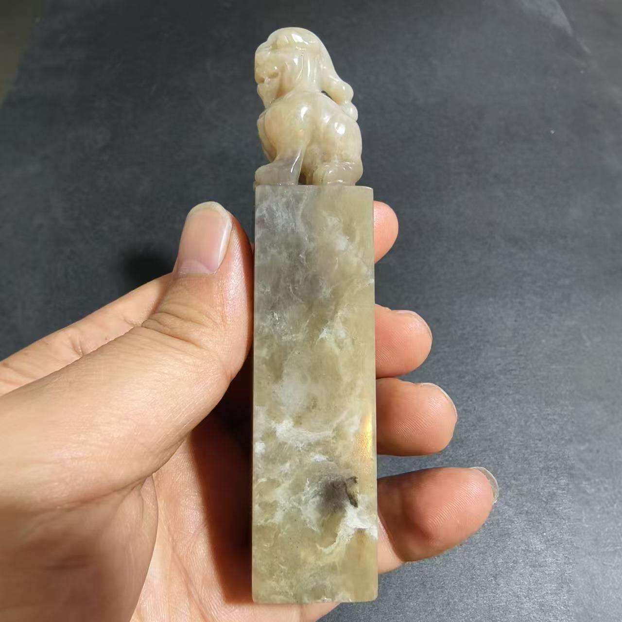 寿山石巴林石牛角冻鸡血石雕刻钮头瑞兽闲章文创金石篆刻印章收藏