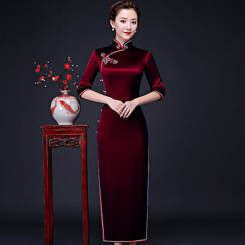 2026新款酒红色妈妈装长款旗袍春夏季喜婆婆婚礼旗袍裙婚宴服中袖