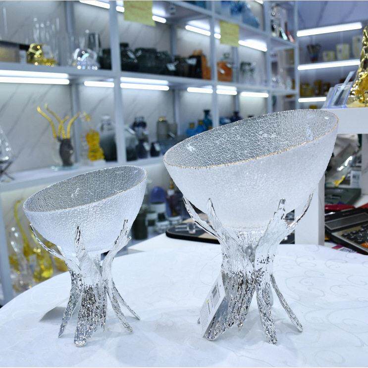 创意工艺品摆件简约轻奢装饰品客厅房间公桌家具玄关摆件
